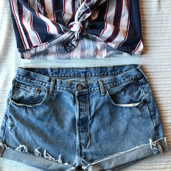 oversized levi shorts
